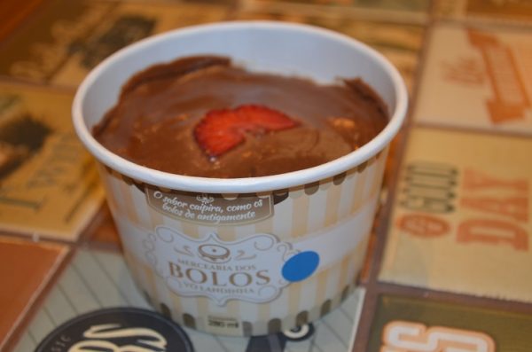 Bolo de Pote - Chocolate com Morango